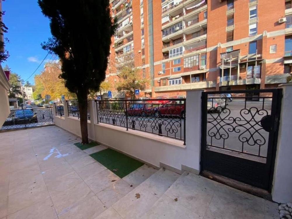 Slika 8 - Radojke Lakić,  Lokal na prodaju, 27m2, 108.000€