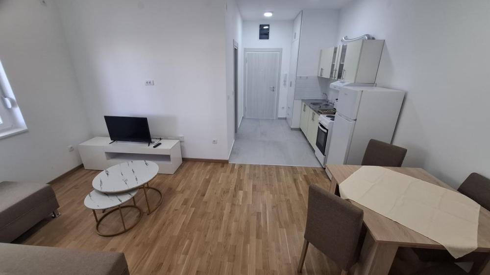 Slika 3 - Jednoiposoban stan za izdavanje, 38m2, 350€