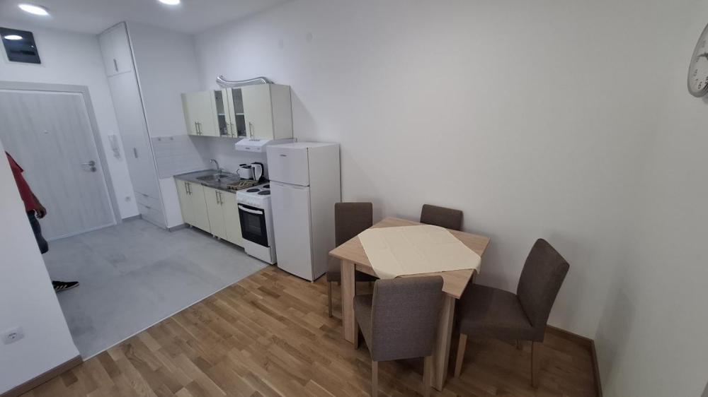 Slika 4 - Jednoiposoban stan za izdavanje, 38m2, 350€