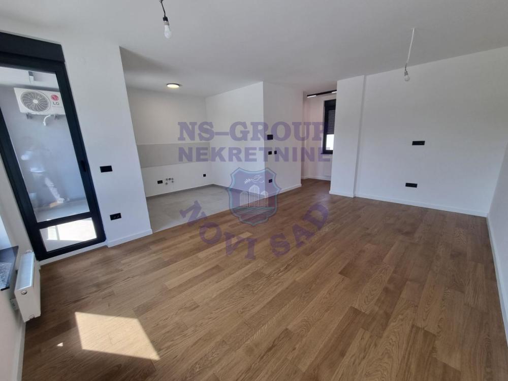 Slika 1 - Četvorosoban stan na prodaju, 98m2, 343.410€