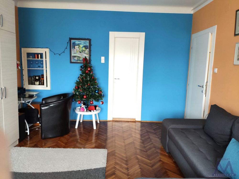 Slika 4 - Dvosoban stan za izdavanje, 350€