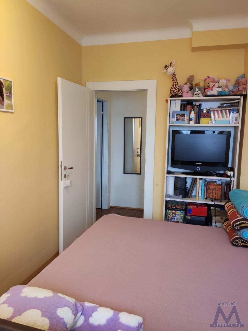 Slika 7 - Dvosoban stan za izdavanje, 350€