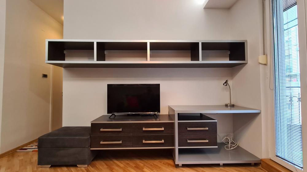 Slika 1 - Vojvode Dobrnjca, Jednoiposoban stan za izdavanje, 40m2, 700€