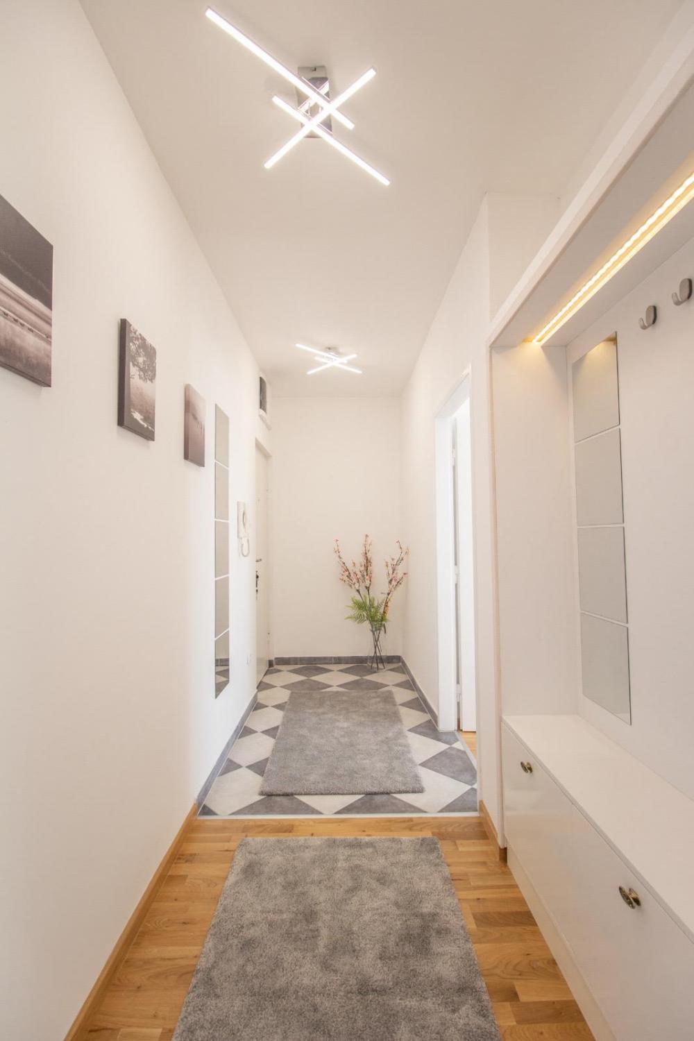 Slika 7 - Kralja Milana, Trosoban stan za izdavanje, 70m2, 1.400€