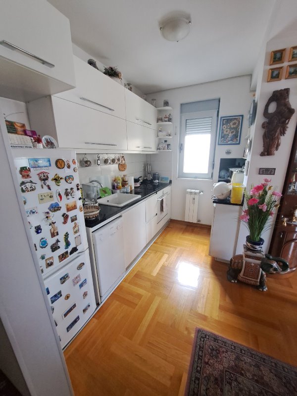 Slika 2 - Dimitrija Tucovića, Trosoban stan na prodaju, 70m2, 270.000€