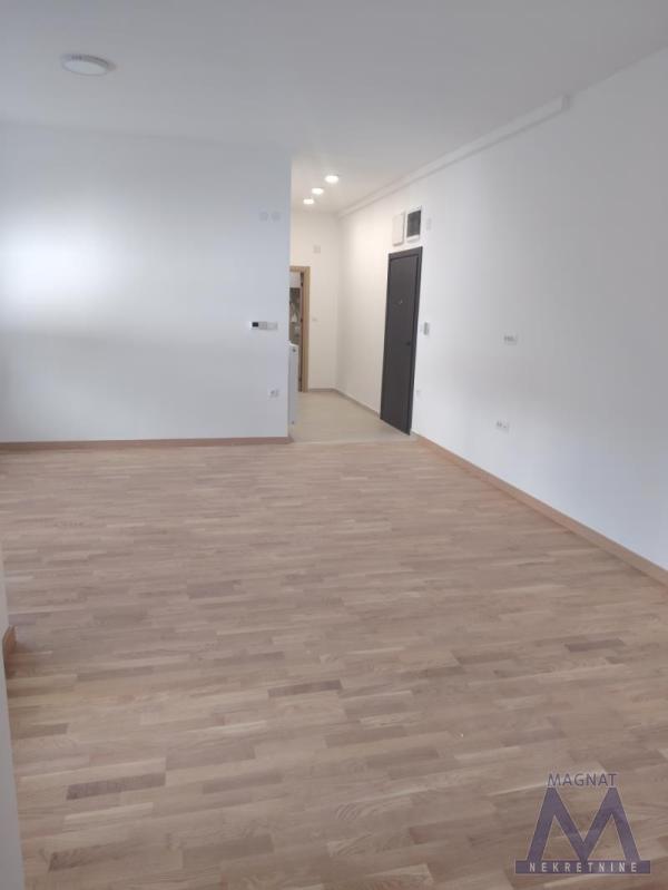 Slika 3 - Dvoiposoban stan za izdavanje, 400€