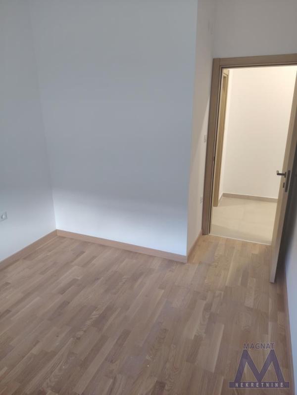 Slika 8 - Dvoiposoban stan za izdavanje, 400€