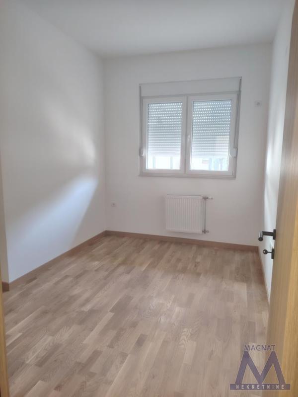 Slika 9 - Dvoiposoban stan za izdavanje, 400€