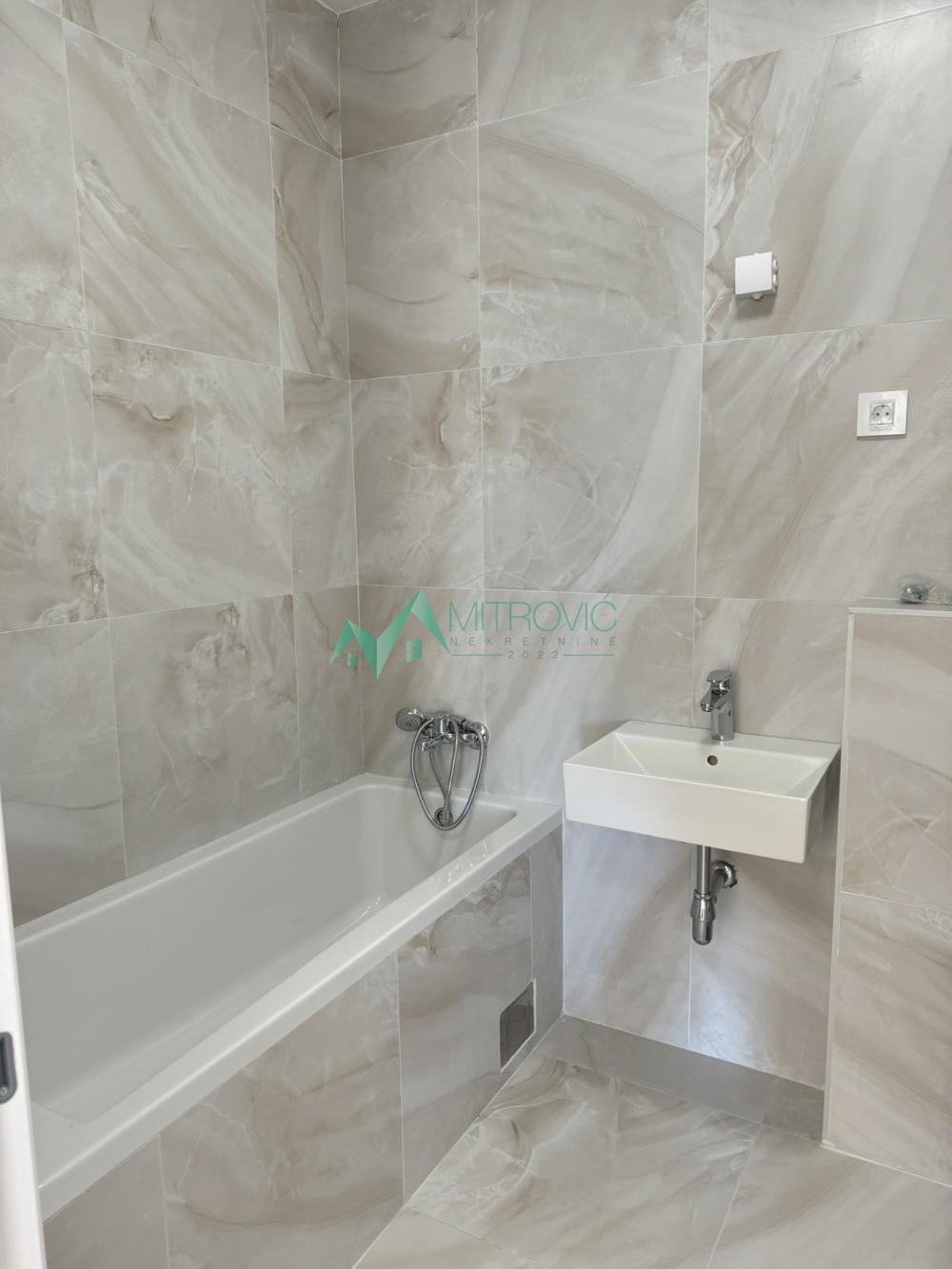 Slika 7 -  Lokal za izdavanje, 88m2, 900€