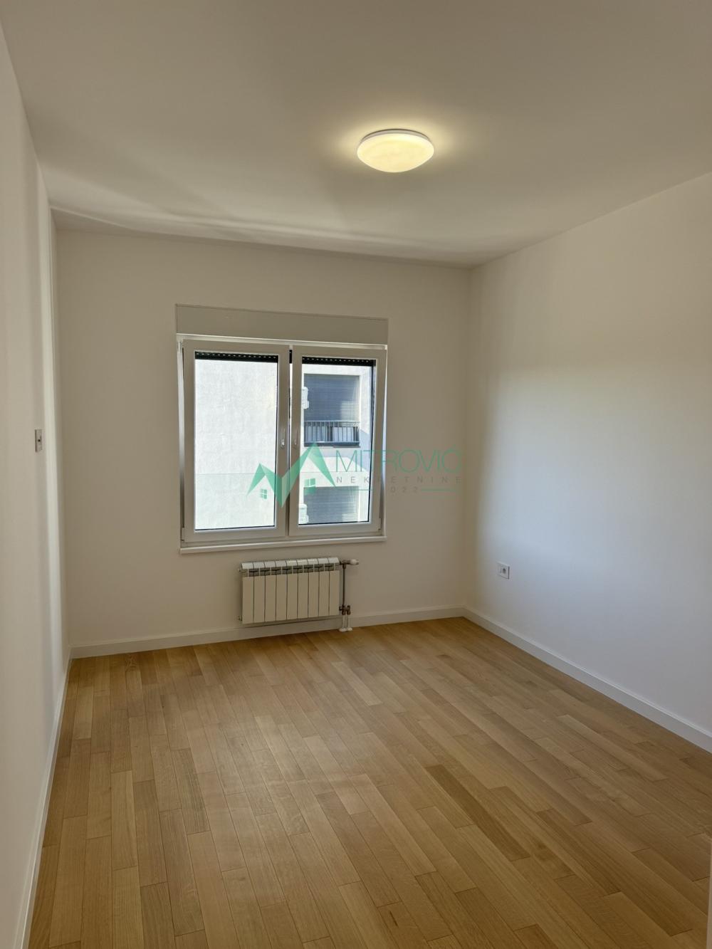 Slika 2 -  Lokal za izdavanje, 88m2, 900€