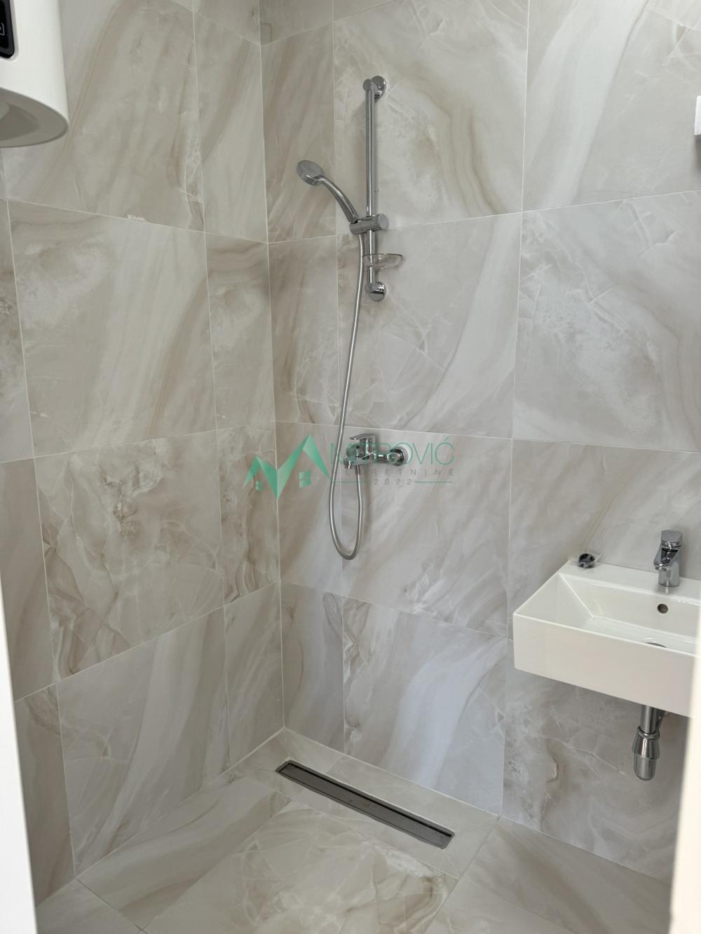 Slika 6 -  Lokal za izdavanje, 88m2, 900€