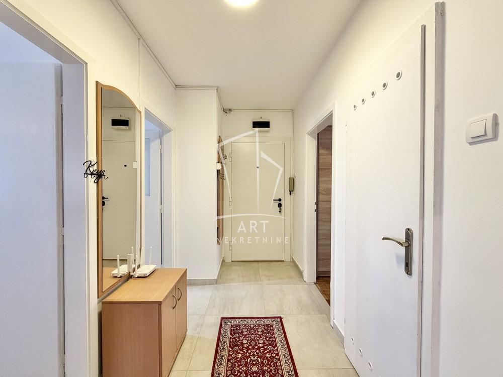 Slika 11 - Bulevar Mihajla Pupina, Trosoban stan za izdavanje, 77m2, 1.450€