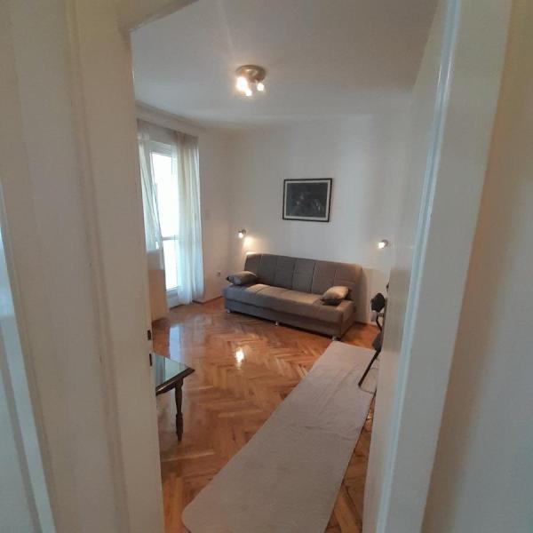 Slika 1 - Jednoiposoban stan za izdavanje, 39m2, 400€