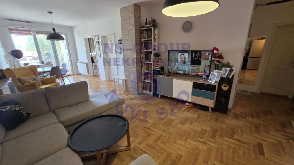 Glavna slika -Četvorosoban stan na prodaju, 86m2, 221.450€