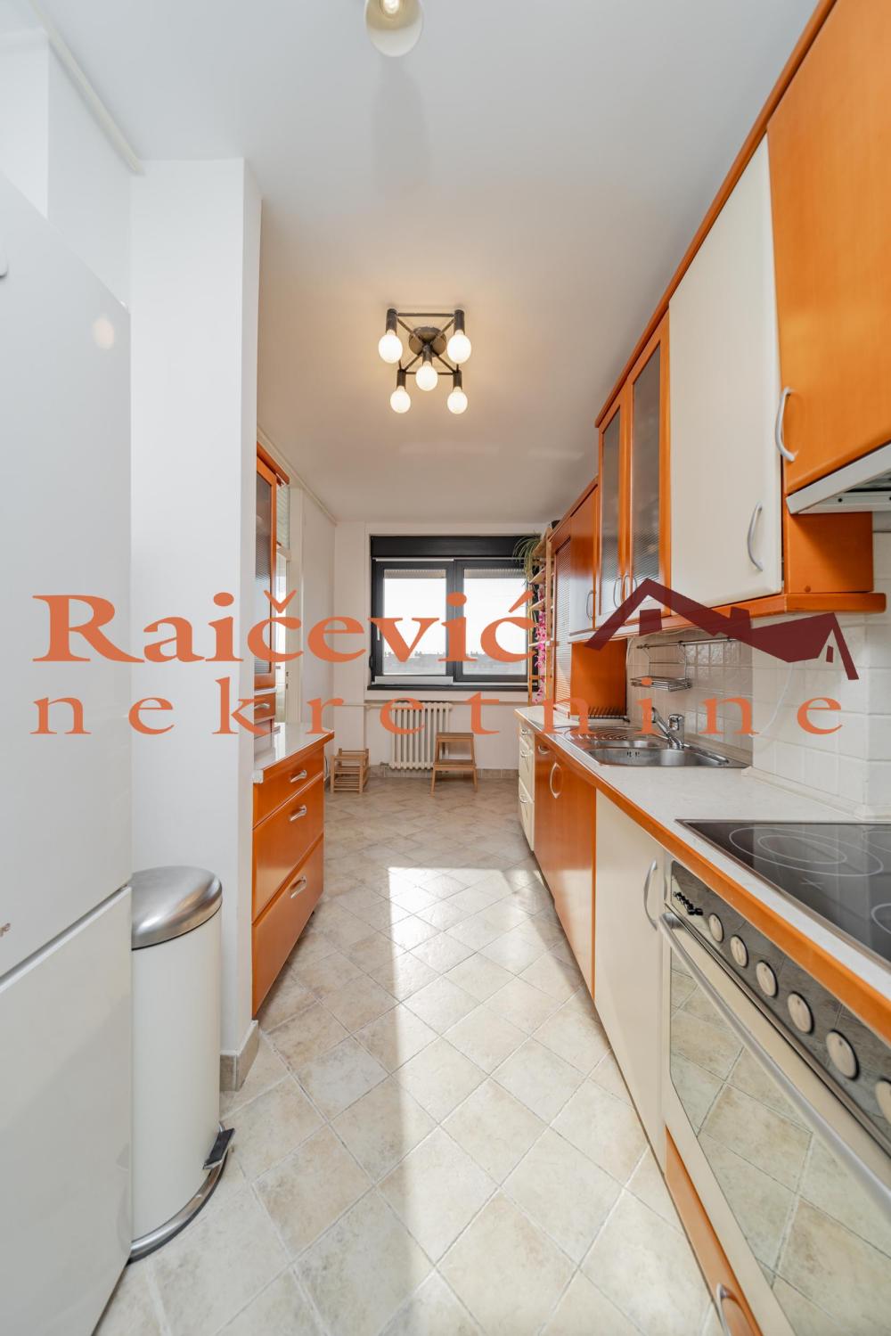 Slika 8 - Poenkareova, Trosoban stan na prodaju, 108m2, 340.000€