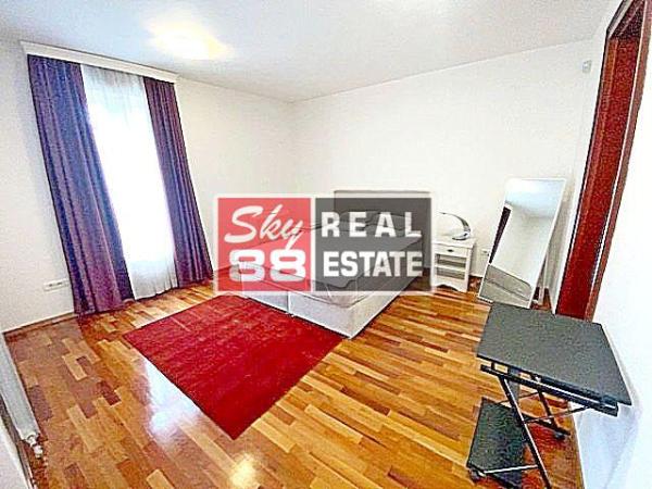 Slika 4 - Kuća za izdavanje, 625m2, 9.250€
