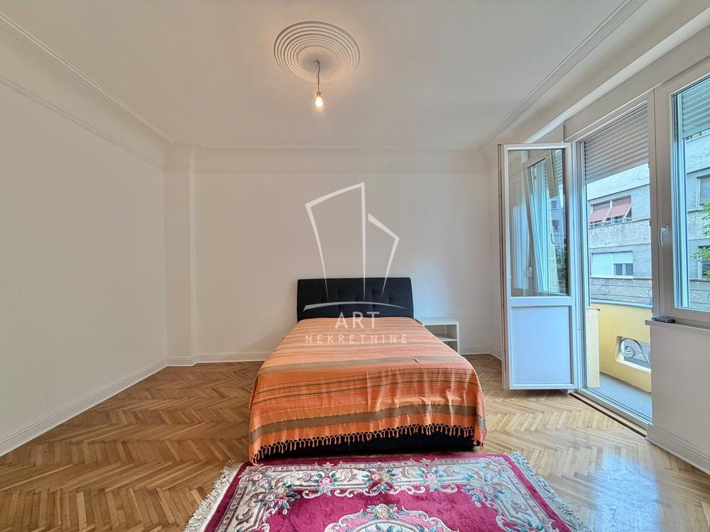 Slika 11 - Svetozara Markovića, Četvorosoban stan za izdavanje, 120m2, 1.500€