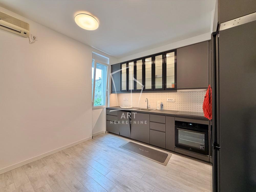 Slika 6 - Svetozara Markovića, Četvorosoban stan za izdavanje, 120m2, 1.500€
