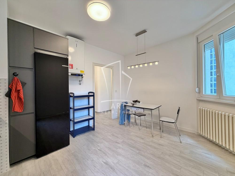 Slika 8 - Svetozara Markovića, Četvorosoban stan za izdavanje, 120m2, 1.500€