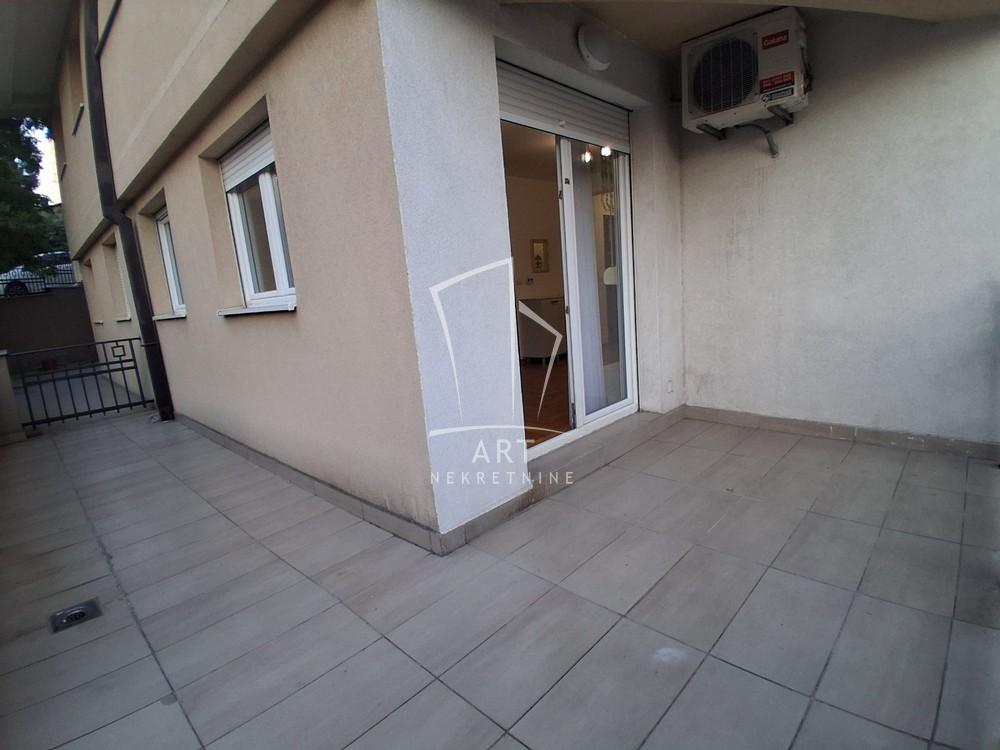 Slika 10 - Vojvode Blažete, Dvosoban stan za izdavanje, 23m2, 550€
