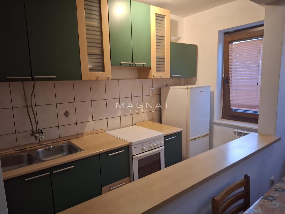 Slika 1 - Sime Ćirkovića, Trosoban stan za izdavanje, 70m2, 450€