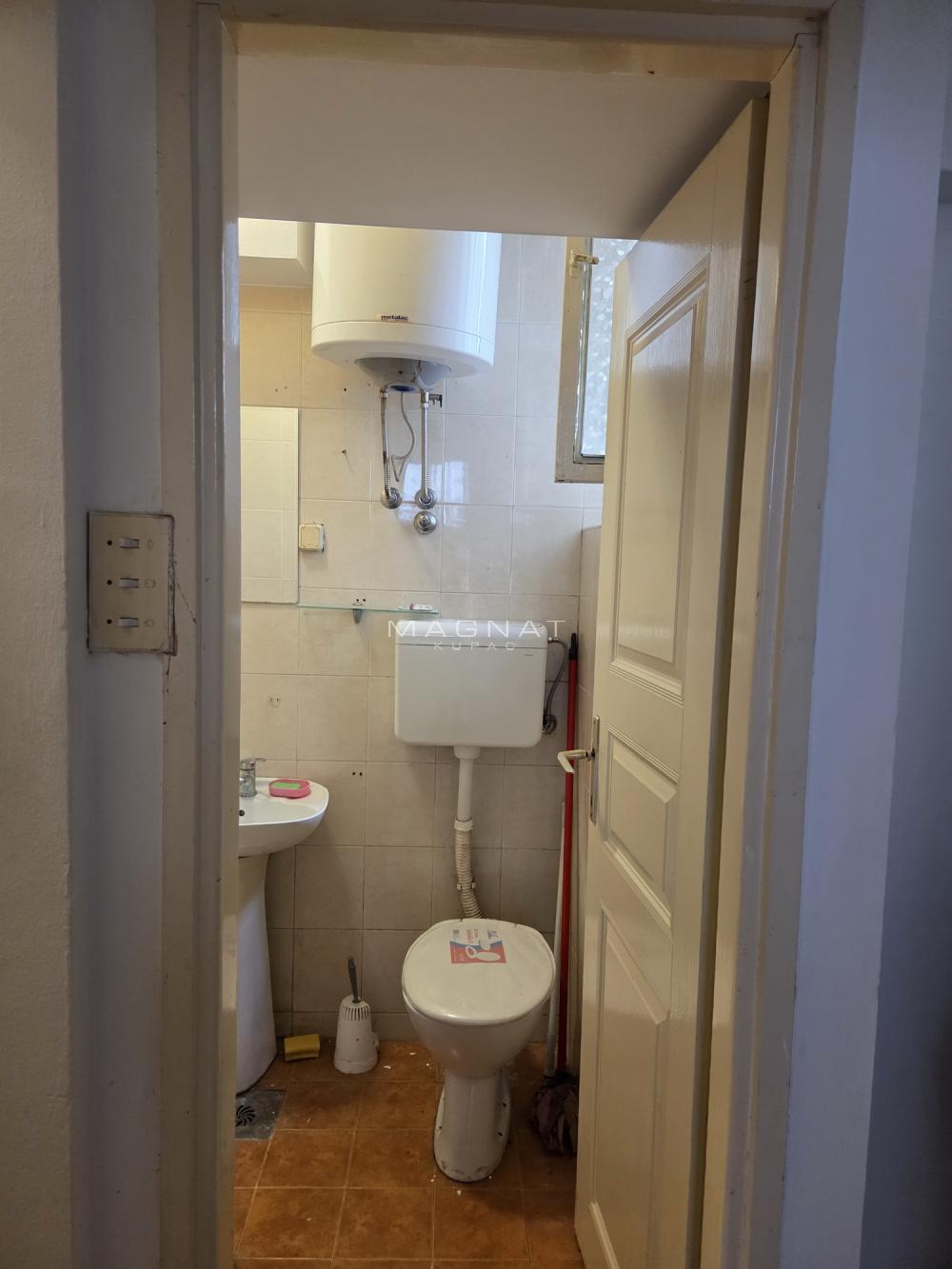 Slika 5 - Braće Jugovića, Dvosoban stan za izdavanje, 30m2, 350€
