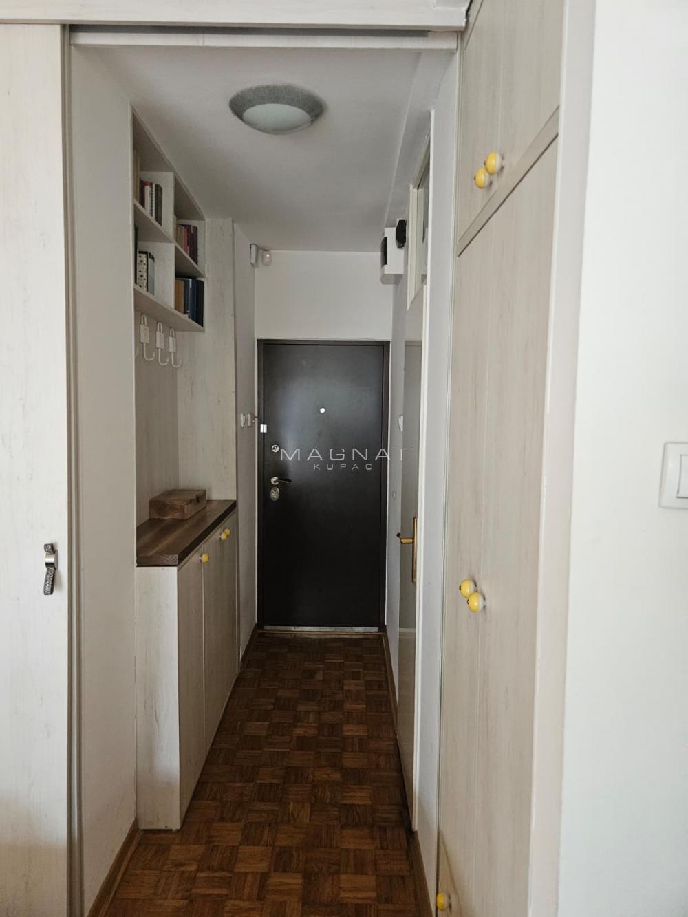 Slika 10 - Antifašističke borbe, Trosoban stan na prodaju, 73m2, 330.000€