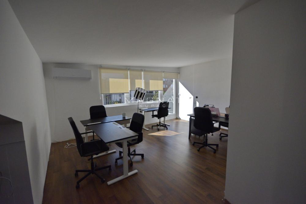 Slika 7 - Makenzijeva, Četvorosoban stan na prodaju, 167m2, 450.000€