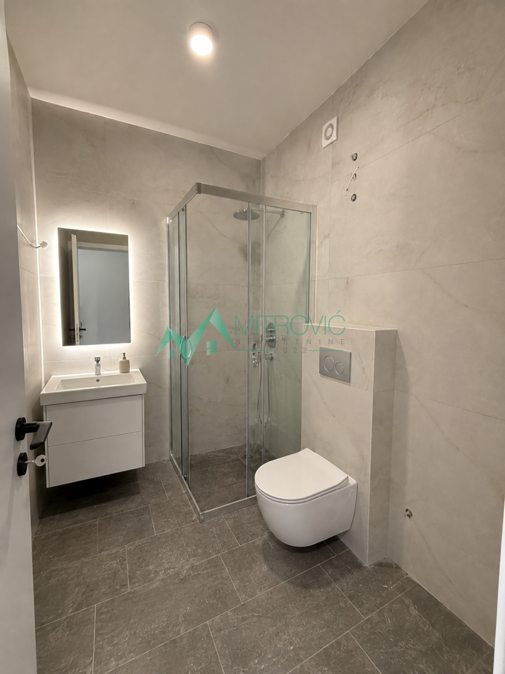 Slika 8 - Trosoban stan za izdavanje, 67m2, 550€