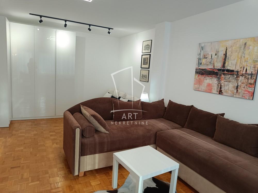 Slika 1 - Jurija Gagarina, Dvosoban stan za izdavanje, 58m2, 900€