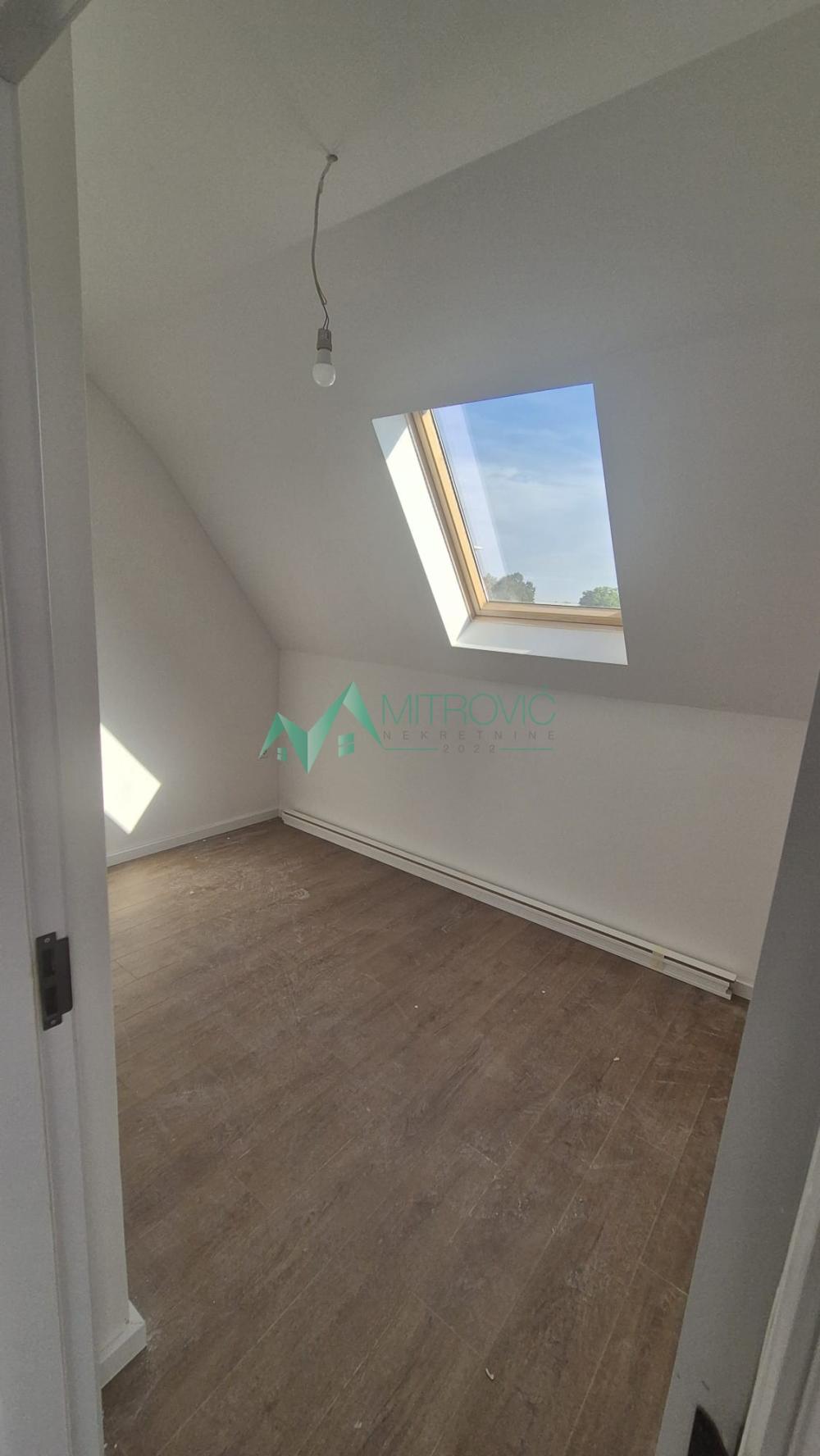 Slika 1 - Četvorosoban stan na prodaju, 107m2, 153.470€