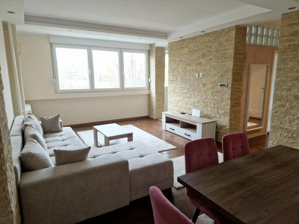 Slika 1 - Pariske komune, Dvosoban stan za izdavanje, 59m2, 750€