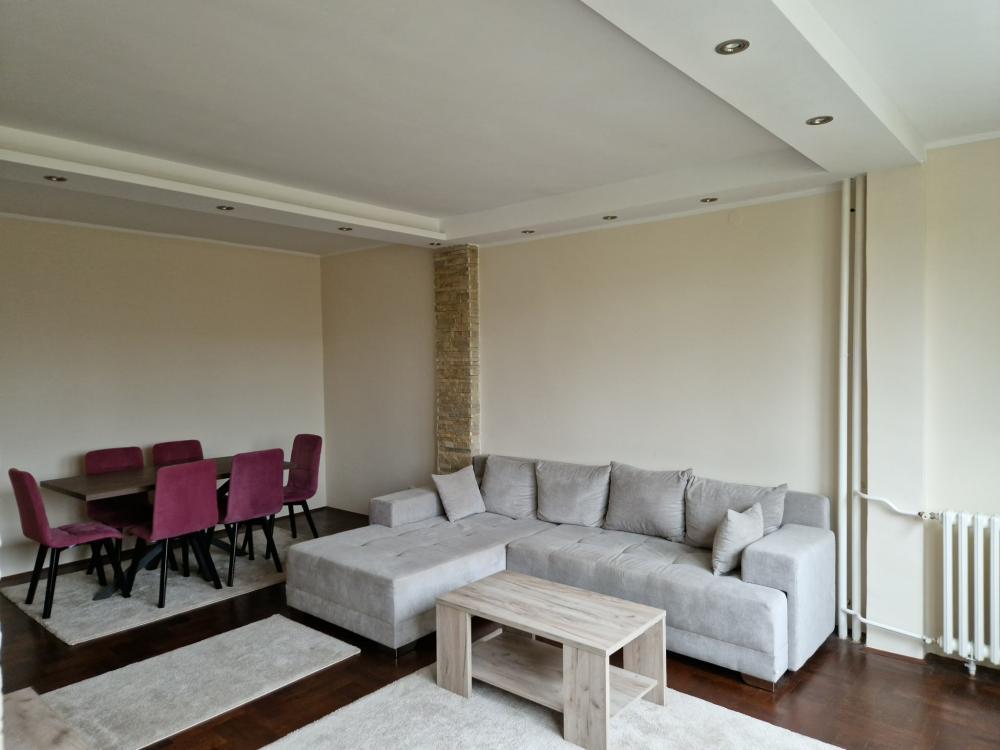 Glavna slika -Pariske komune, Dvosoban stan za izdavanje, 59m2, 750€