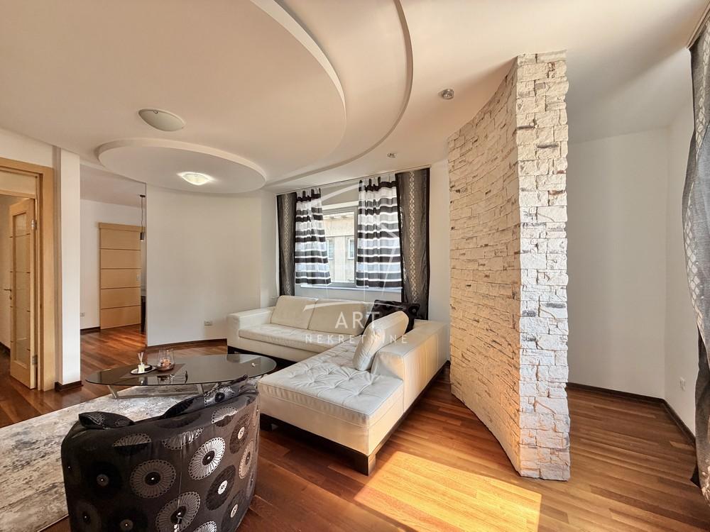 Slika 3 - Uzun Mirkova, Trosoban stan za izdavanje, 98m2, 2.000€