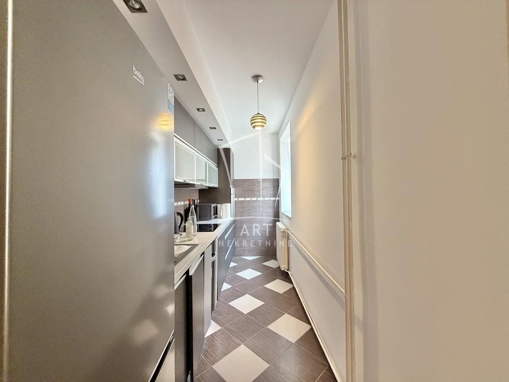 Slika 5 - Uzun Mirkova, Trosoban stan za izdavanje, 98m2, 2.000€