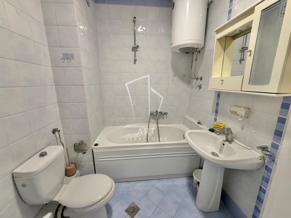 Slika 8 - Antifašističke borbe, Dvosoban stan za izdavanje, 58m2, 800€
