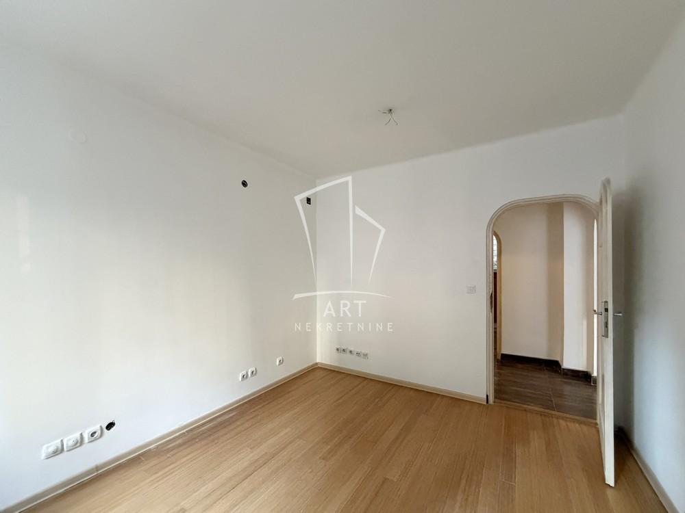 Slika 7 - Tikveška, Dvosoban stan na prodaju, 86m2, 269.000€
