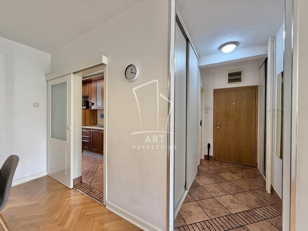 Slika 11 - Vojvode Stepe, Trosoban stan na prodaju, 86m2, 338.000€