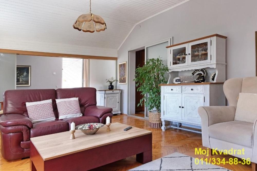 Slika 1 - Četvorosoban stan na prodaju, 100m2, 169.000€