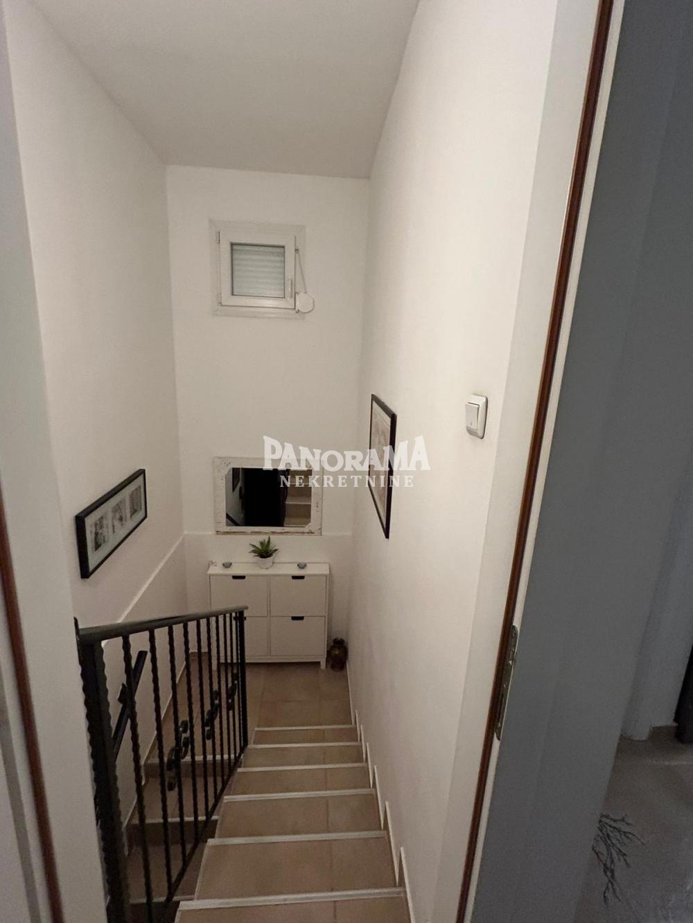 Slika 8 - Duje Damnjanovića,  Kuća na prodaju, 148m2, 160.000€