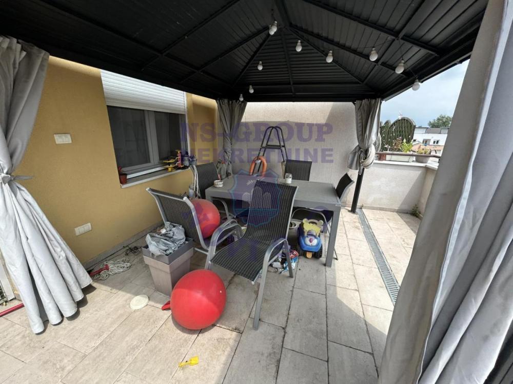 Slika 1 - Četvorosoban stan na prodaju, 108m2, 233.400€