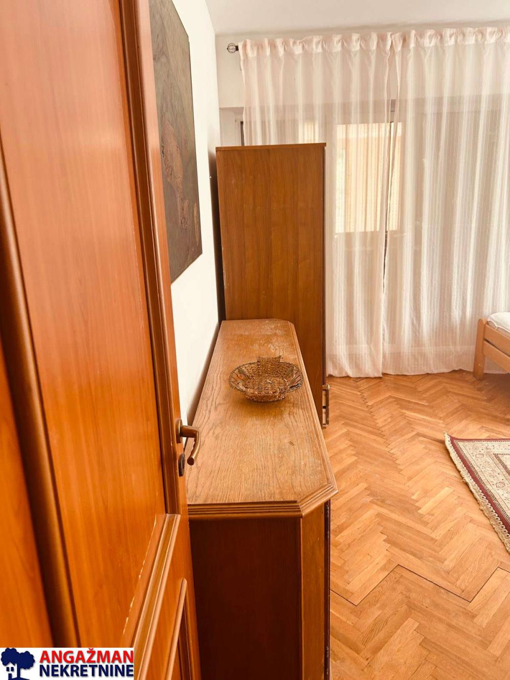 Slika 3 - Bulevar revolucije, Jednosoban stan za izdavanje, 40m2, 350€