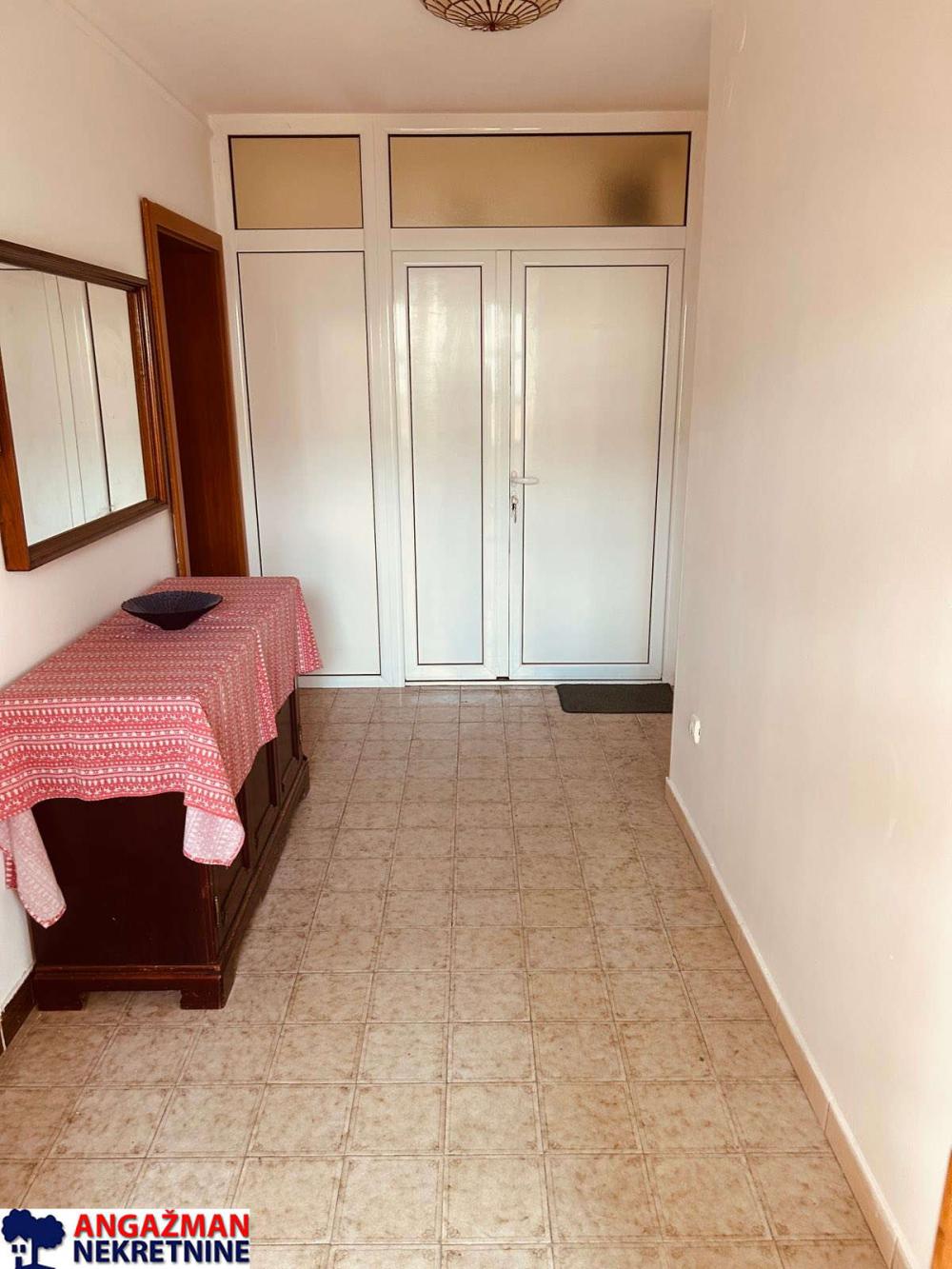 Slika 8 - Bulevar revolucije, Jednosoban stan za izdavanje, 40m2, 350€