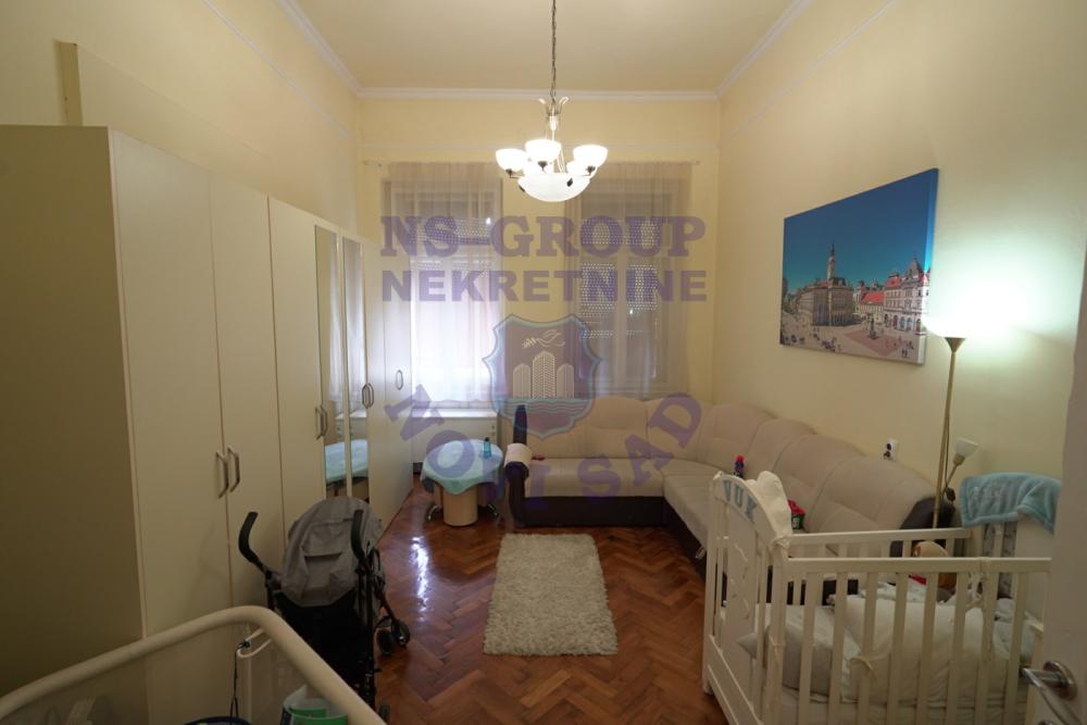 Slika 2 - Petoiposoban stan na prodaju, 250m2, 4.120.000€