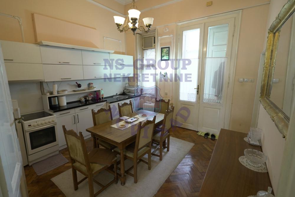 Slika 5 - Petoiposoban stan na prodaju, 250m2, 4.120.000€