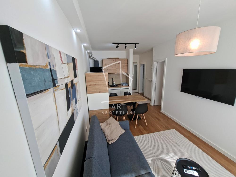 Slika 1 - Vojvođanska, Jednoiposoban stan za izdavanje, 31m2, 500€