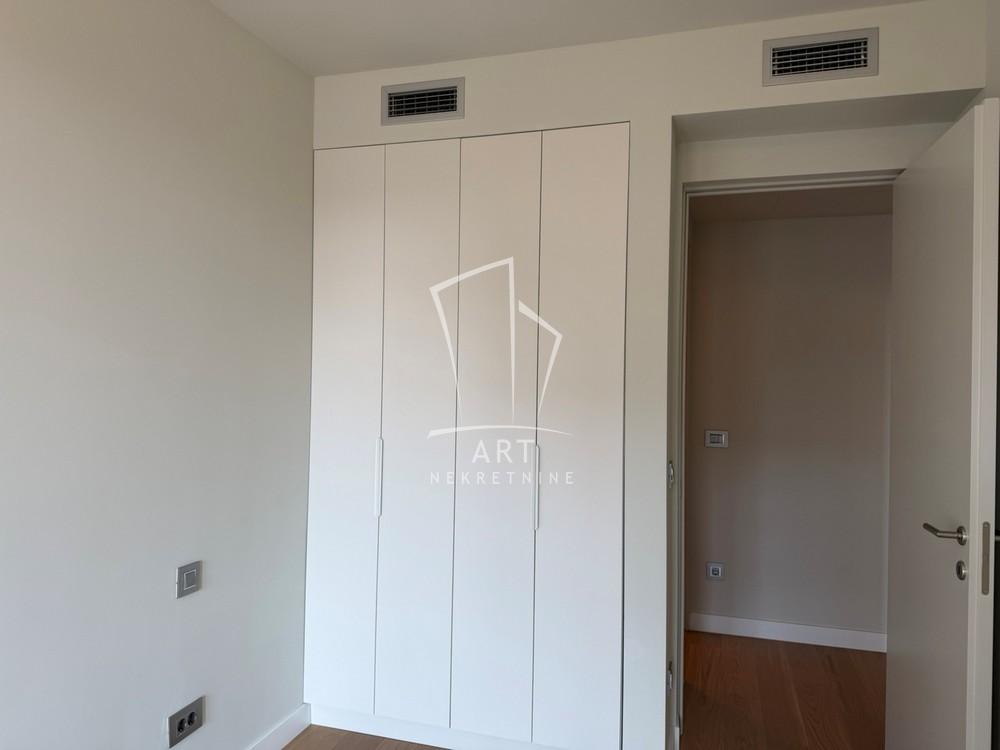 Slika 3 - Đorđa Stanojevića, Trosoban stan za izdavanje, 71m2, 1.250€
