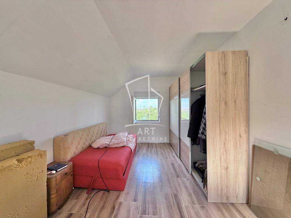 Slika 3 - Banatska,  Kuća na prodaju, 99m2, 89.950€