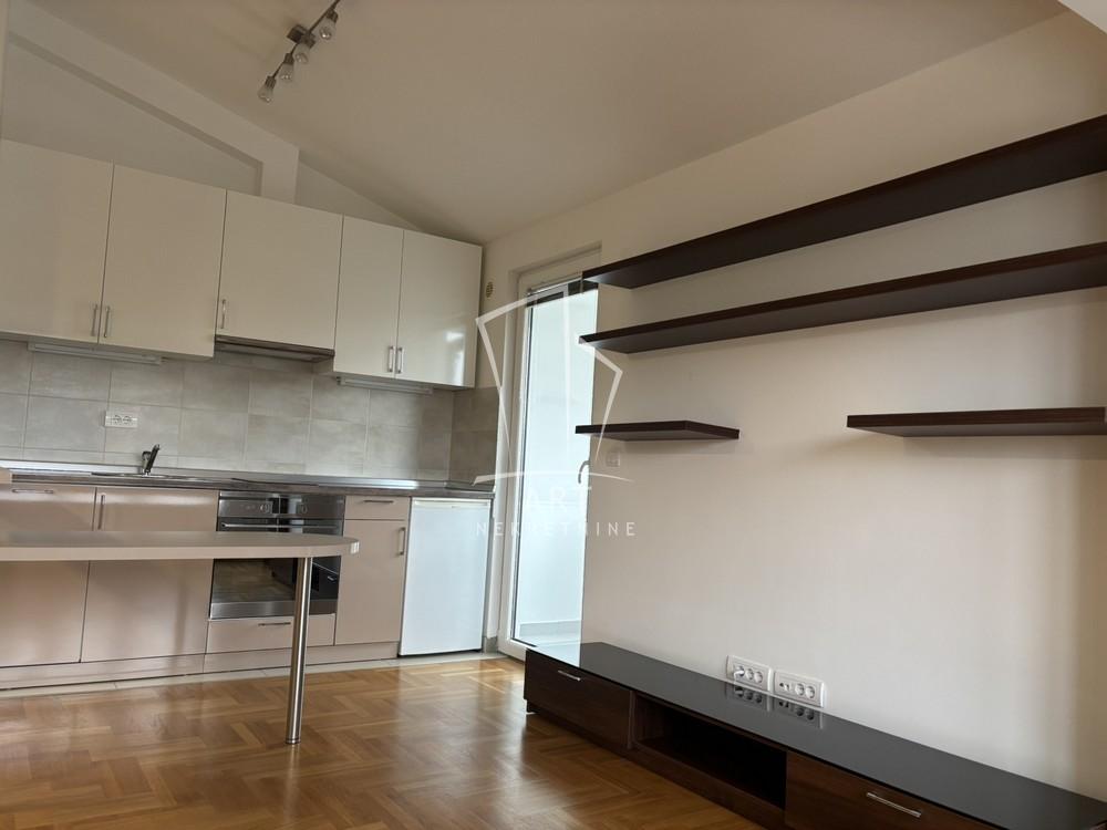 Slika 2 - Ante Bogićevića, Četvorosoban stan na prodaju, 42m2, 190.000€
