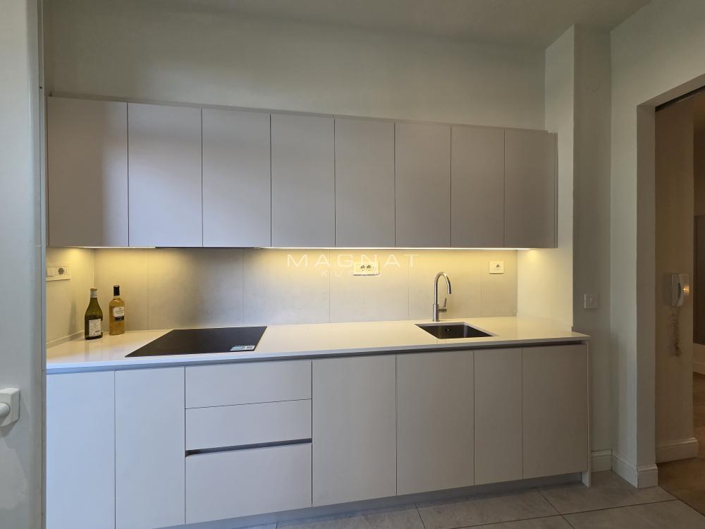 Slika 4 - Krunska, Dvosoban stan za izdavanje, 75m2, 1.200€